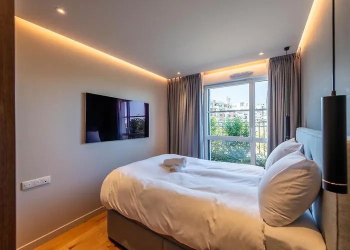 Prestige By Plaza