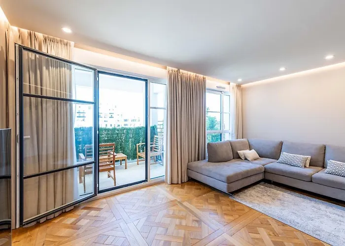 Prestige By Plaza
